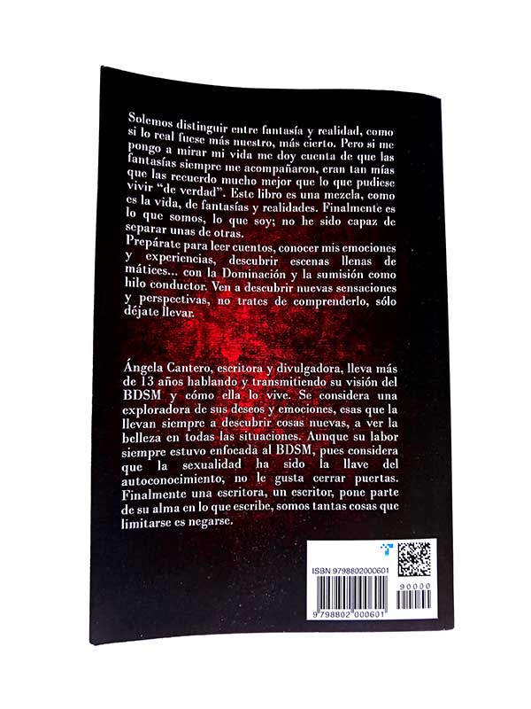 De lo que vivo y lo que invento - Contraportada del libro